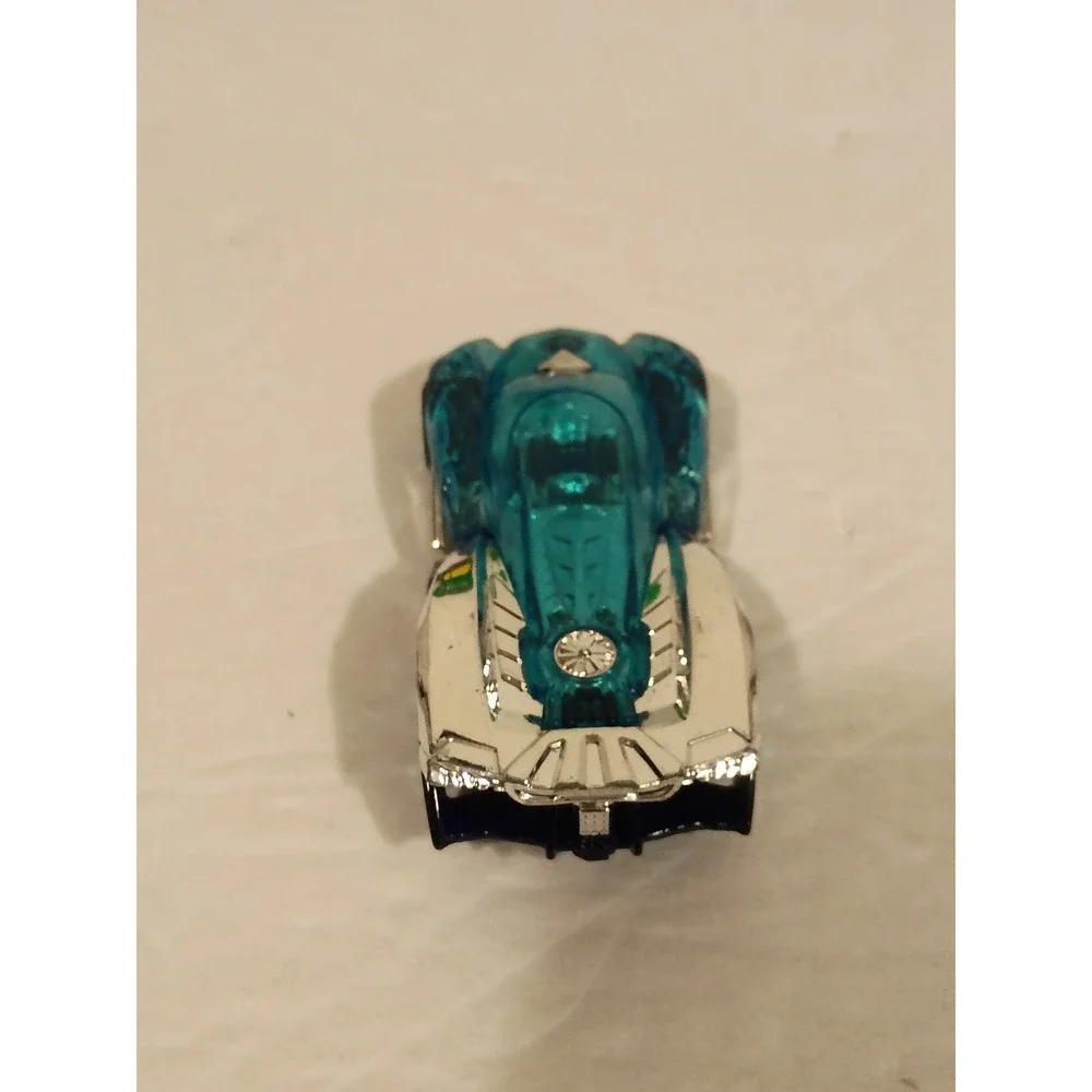 Hot Wheels Marvel Character Cars Vision Die-Cast Toy Car Teal Chrome 1:64 Scale